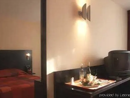 Hotel Akena - Grande 3*