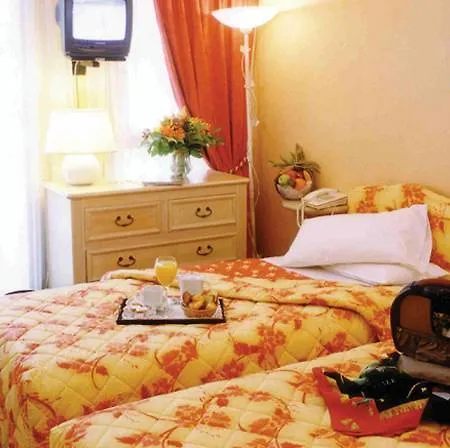 Akena - Grande Hotel 3*