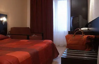 Hotel Akena - Grande 3*