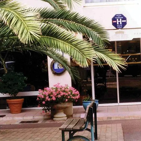 Akena - Grande 3*