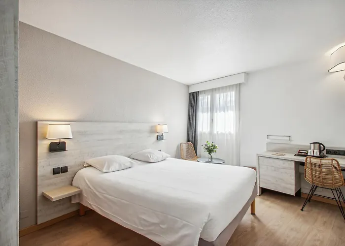 Akena - Grande מלון 3*